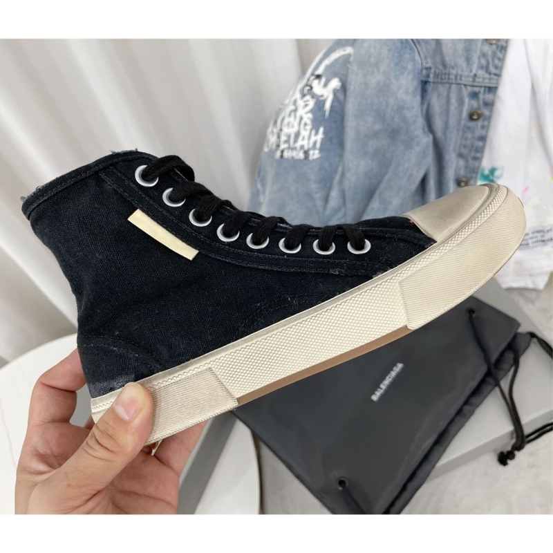 Balenciaga Casual Shoes